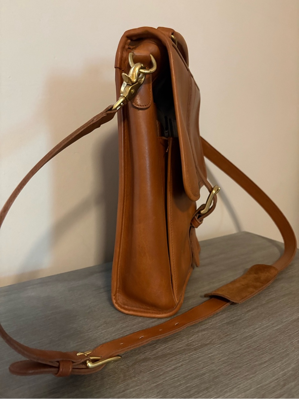 Coach Vintage Leather Emerson Laptop Bag with Brass Hardware - Picture 7 of 14